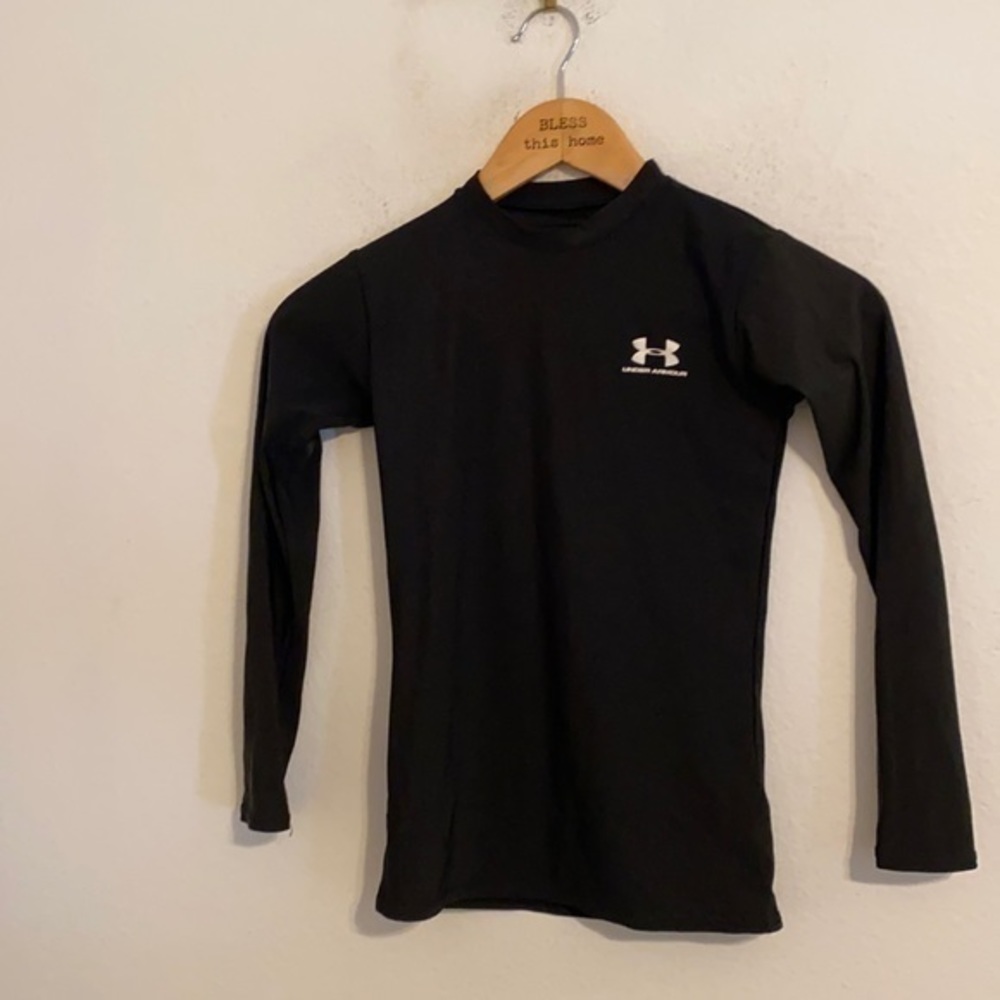 UNDER ARMOUR BLACK YOUTH MEDIUM LONG SLEEVE